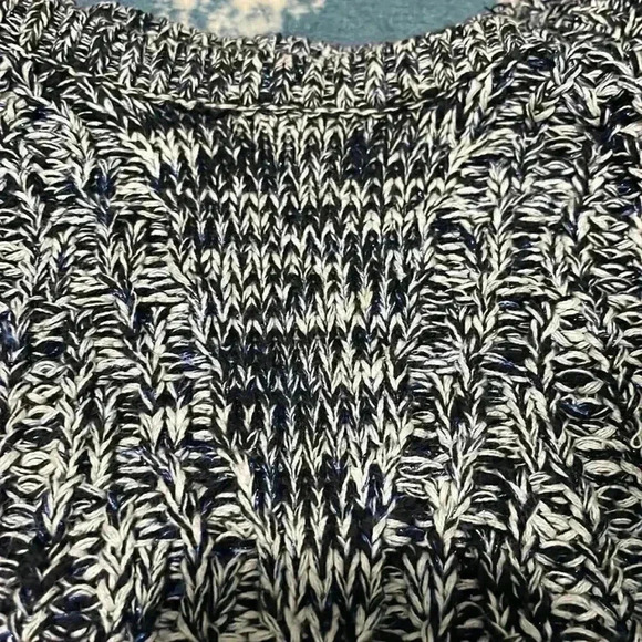 Banana republic, chunky, metallic light weight sweater petite large - Picture 6 of 7